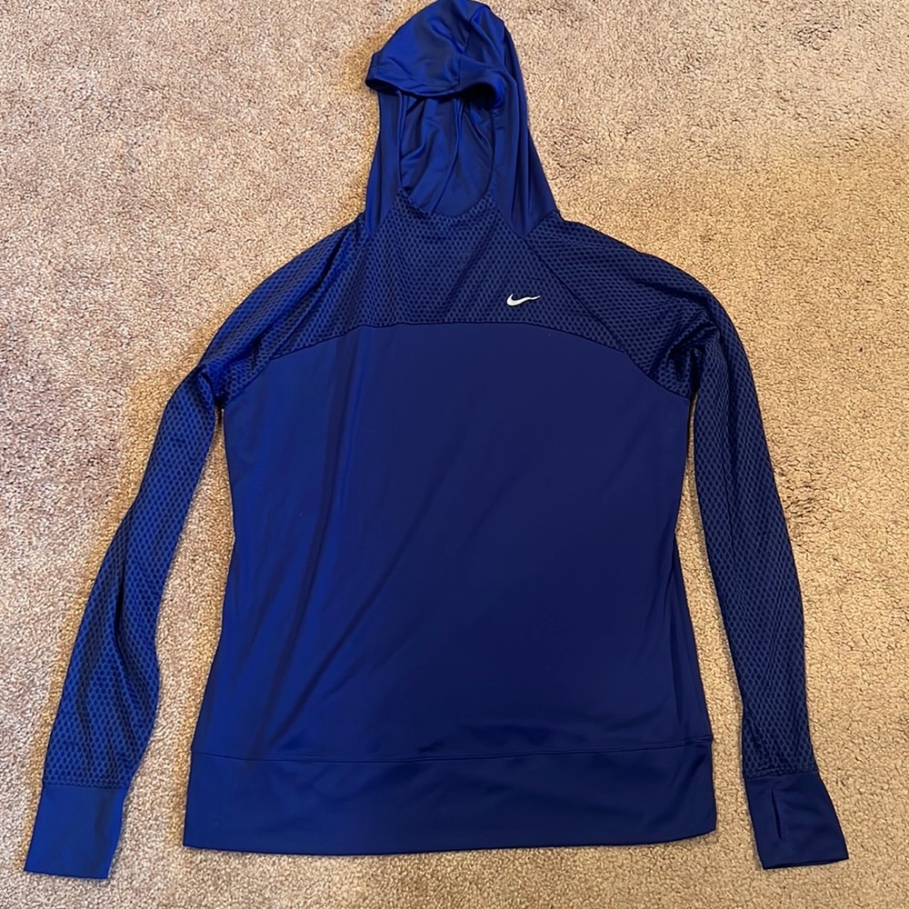 Nike Hooded Long Sleeve
